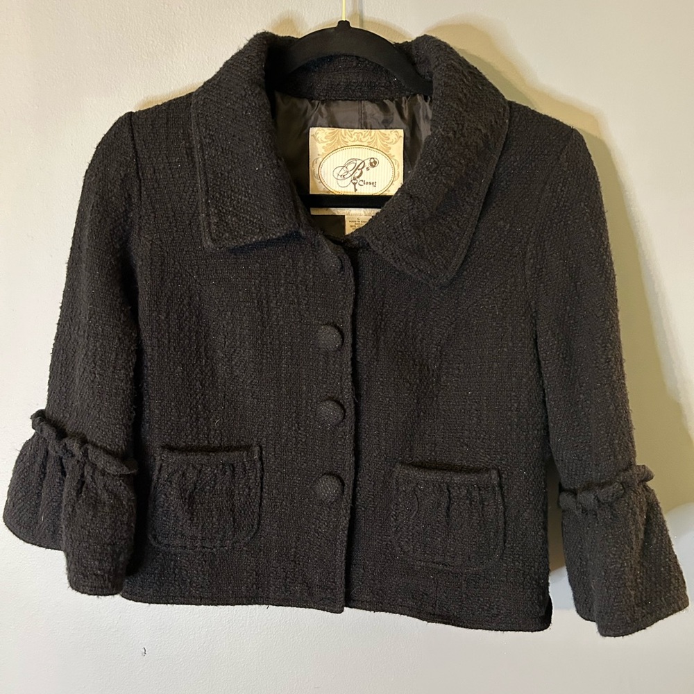 Black Simi Cropped Coat Large Flare Sleeve